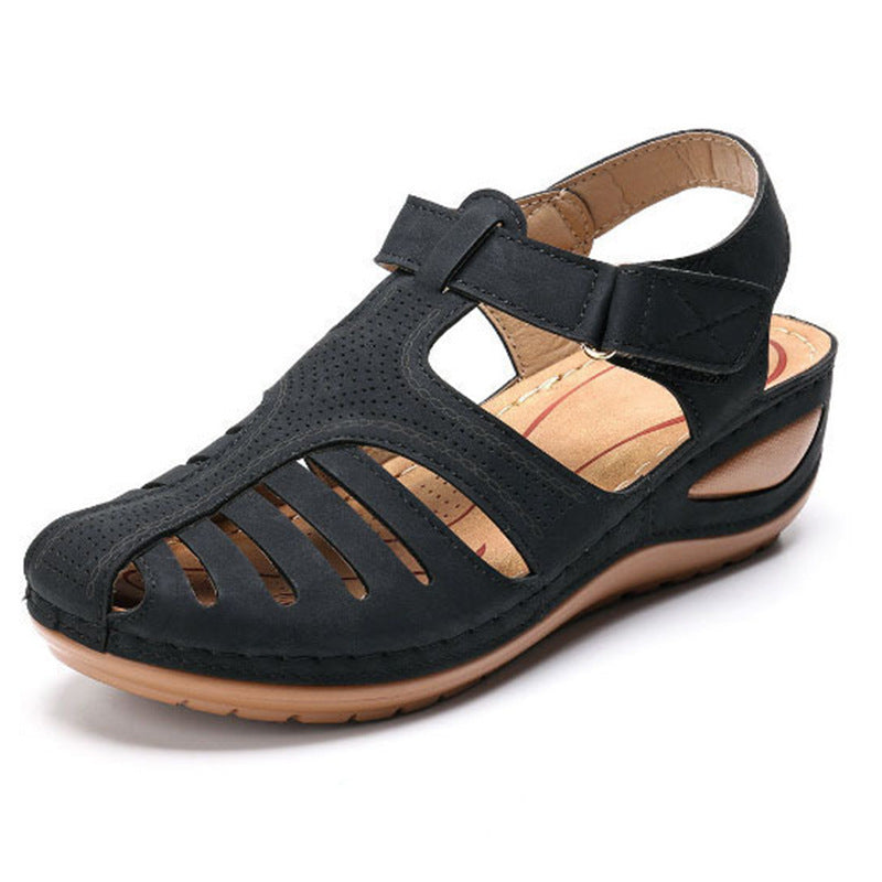 Women's Comfortable orthopedic sandal with closed toe area and adjustable Velcro closure Mune Fashion