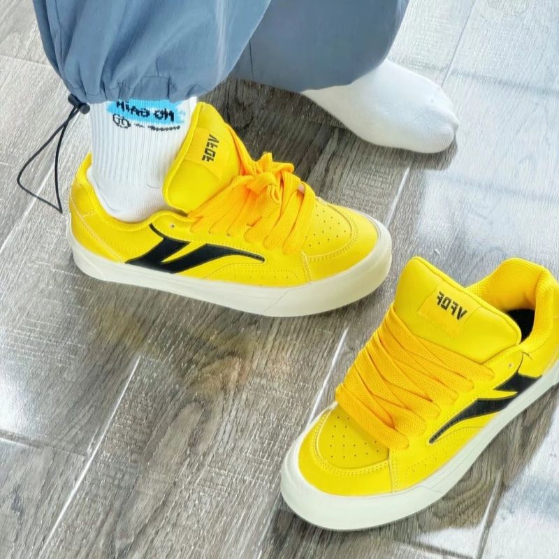 Women Sporty Sneakers with Innovative Lacing System Mune Fashion