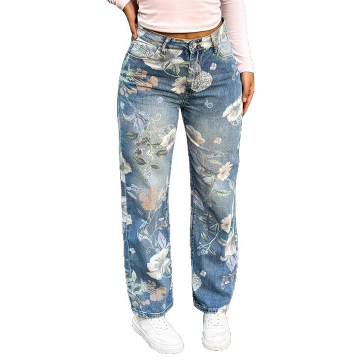 Women High-Waist Straight Jeans with floral print and relaxed fit Mune Fashion