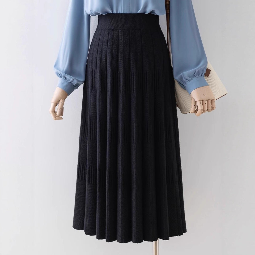 Ladies Elegant Pleated Midi Skirt with High Waist Mune Fashion