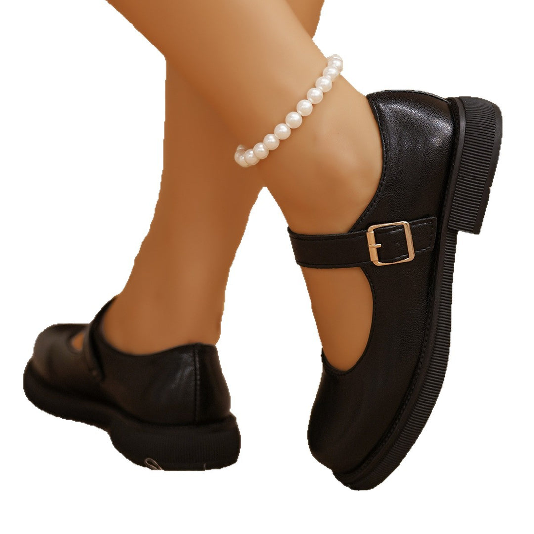 Ladies Mary-Jane Slipper with cushioned platform sole and adjustable buckle strap Mune Fashion