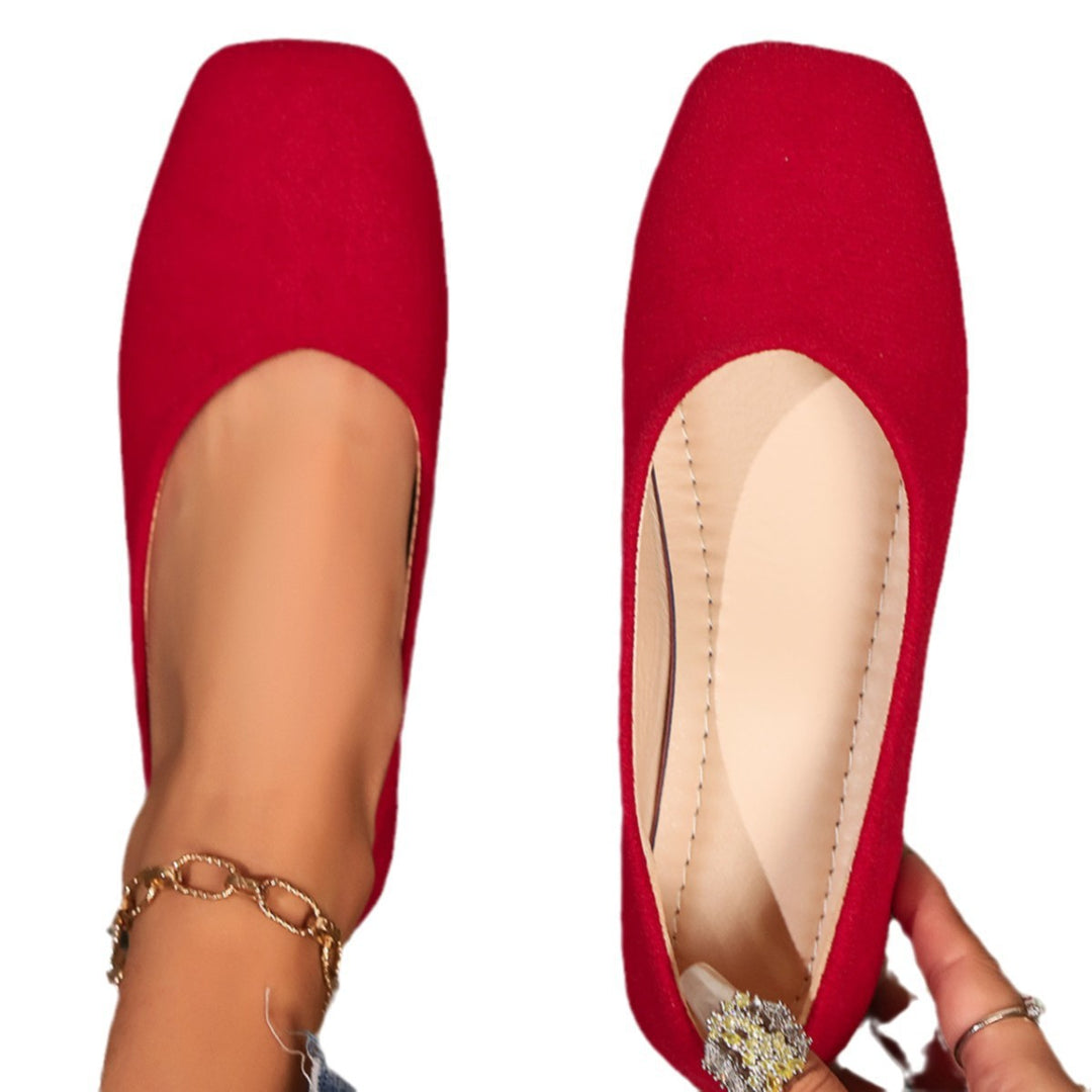 Women's elegant flat slip-on ballerinas with square toe, padded comfort insole, and suede look Mune Fashion