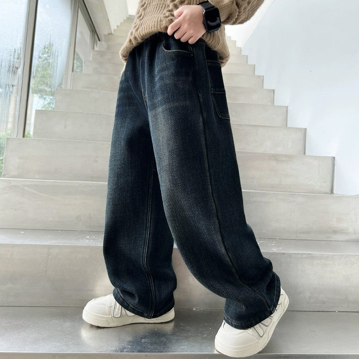 Unisex casual wide-cut jeans with practical side pockets Mune Fashion