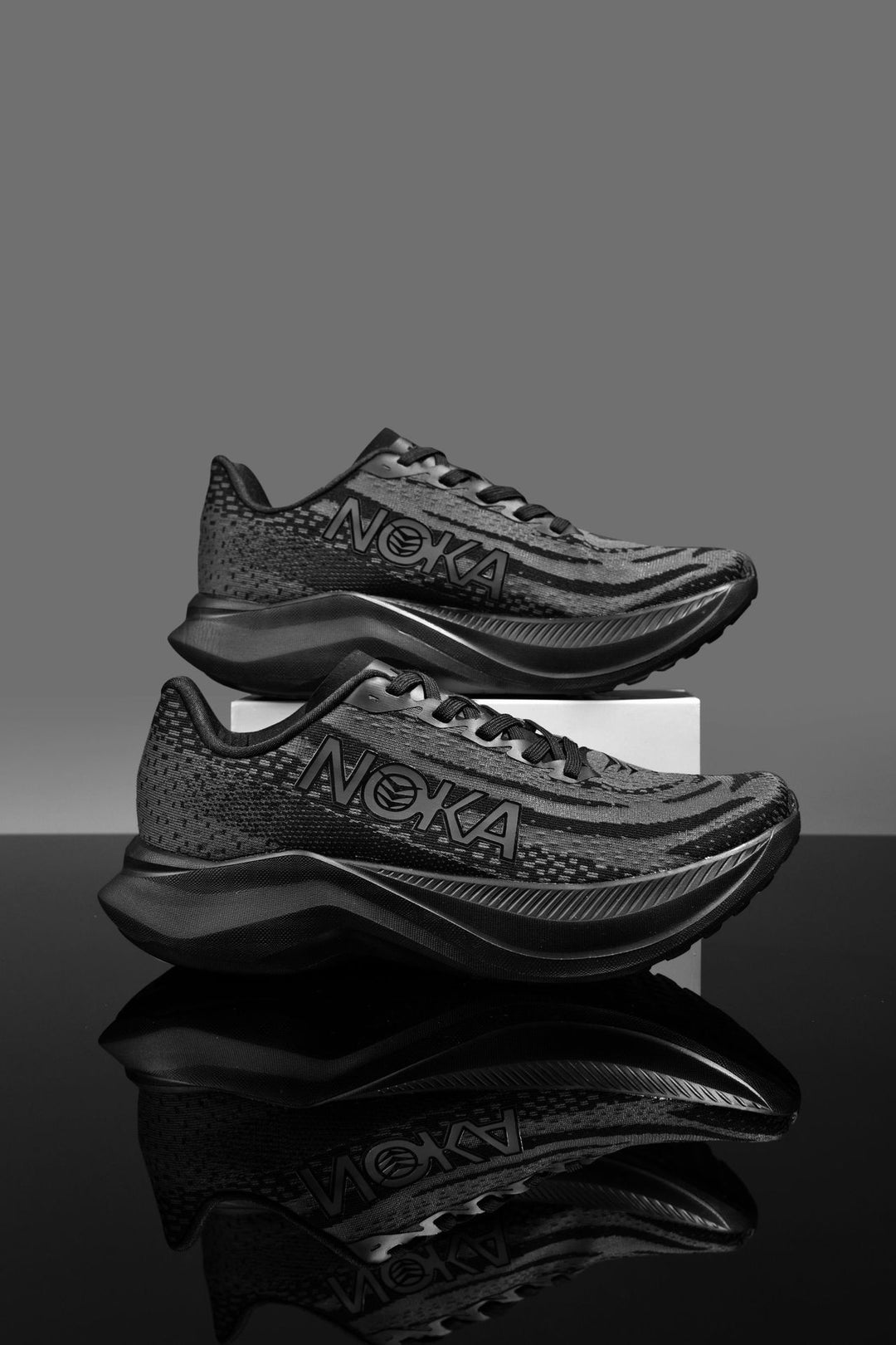 Unisex lightweight road running sneakers with high dynamic rebound midsole and breathable knitted upper Mune Fashion
