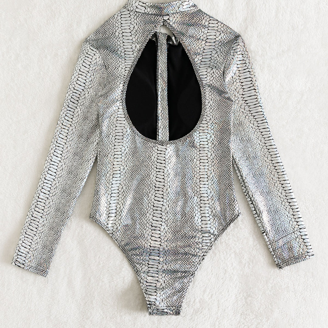 Women's Sporty Zip-Up One-Piece Swimsuit Mune Fashion