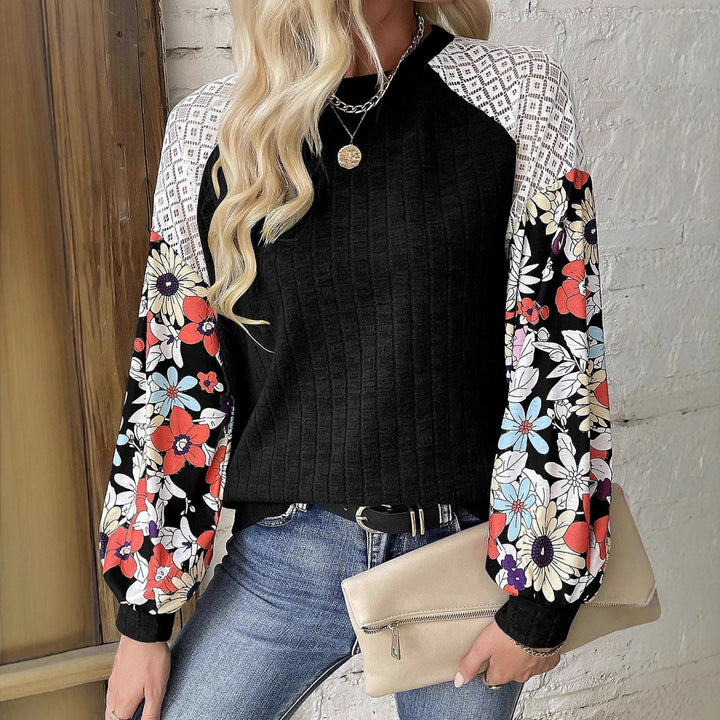 Women's pullover with ribbed structure, crochet raglan and floral balloon sleeves Mune Fashion