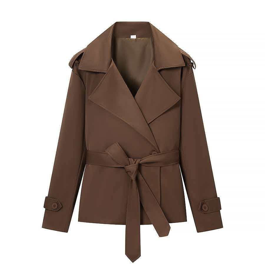 Women's short fitted trench coat with tie belt, large lapels and cuff tabs Mune Fashion