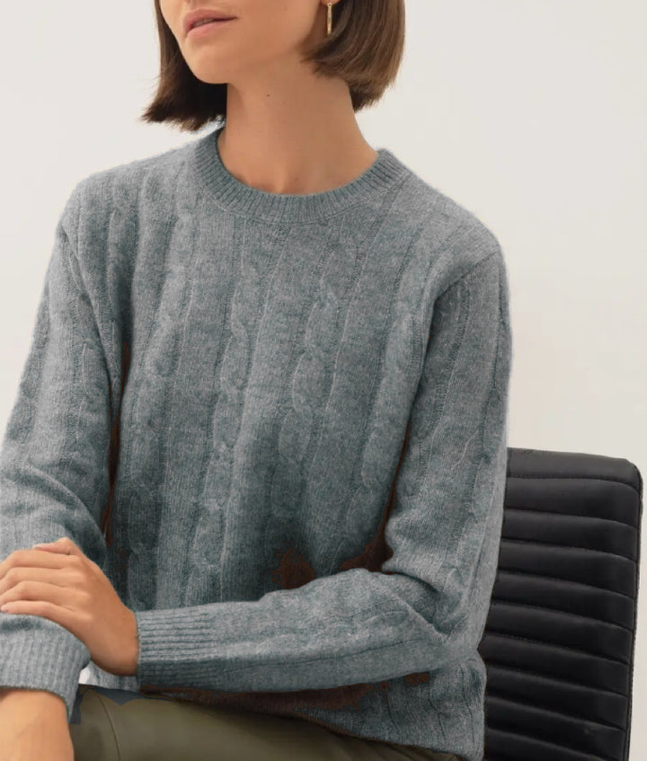 Women’s cable knit sweater in braids with round neckline and sustainably soft wool blend Mune Fashion