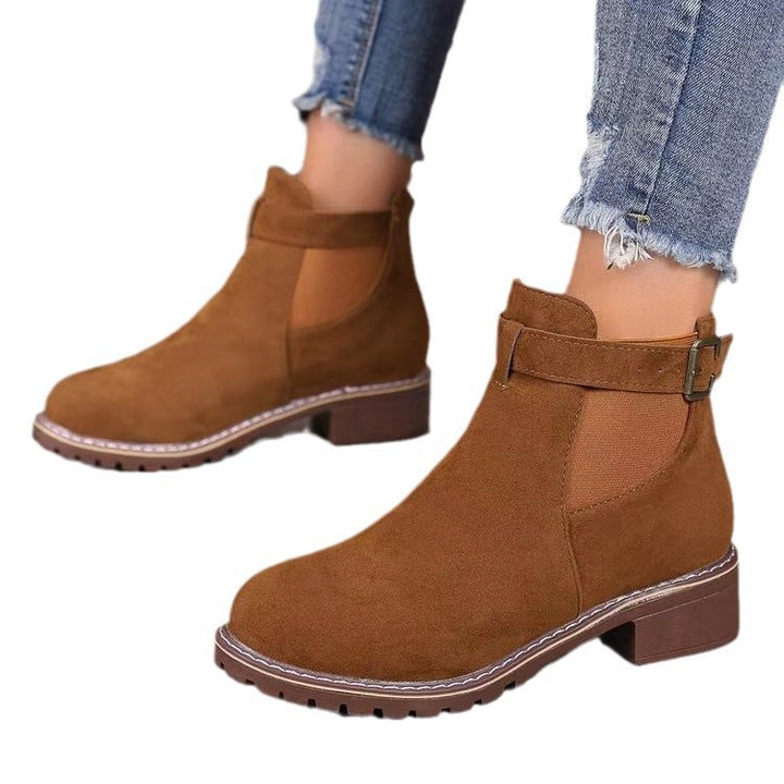 Women's ankle-high Chelsea boots with elastic insert, decorative buckle, and grooved rubber sole Mune Fashion