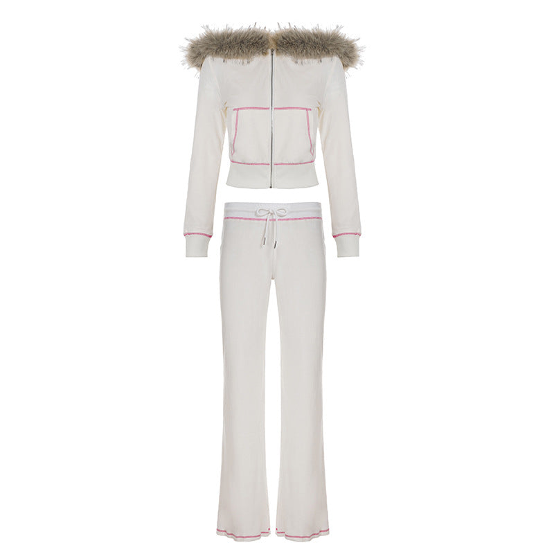 Women's short-cut hoodie with removable faux fur collar, full-length zipper and contrasting decorative seams Mune Fashion