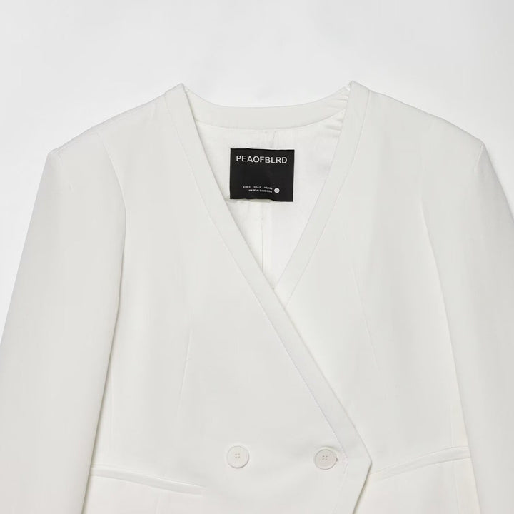 Women cropped double-breasted blazer with V-neck and cuffed sleeves Mune Fashion