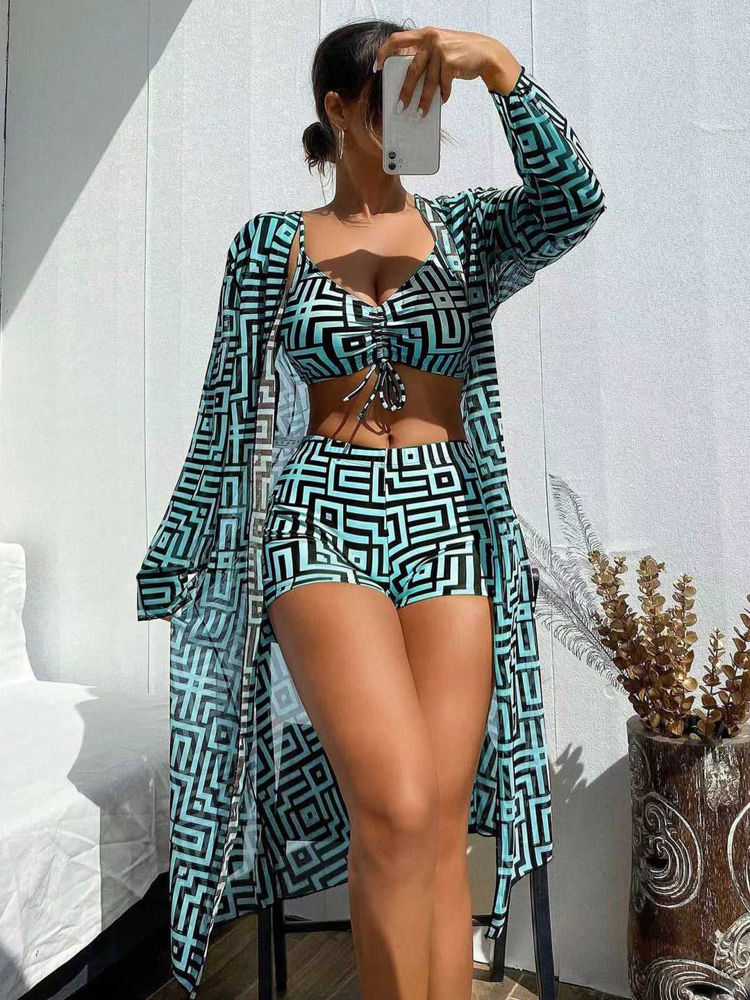 Women's bathing outfit with geometric design and transparent kimono Mune Fashion