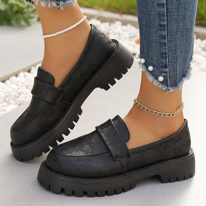 Ladies Chunky Loafer with profiled rubber sole and embossed synthetic leather Mune Fashion