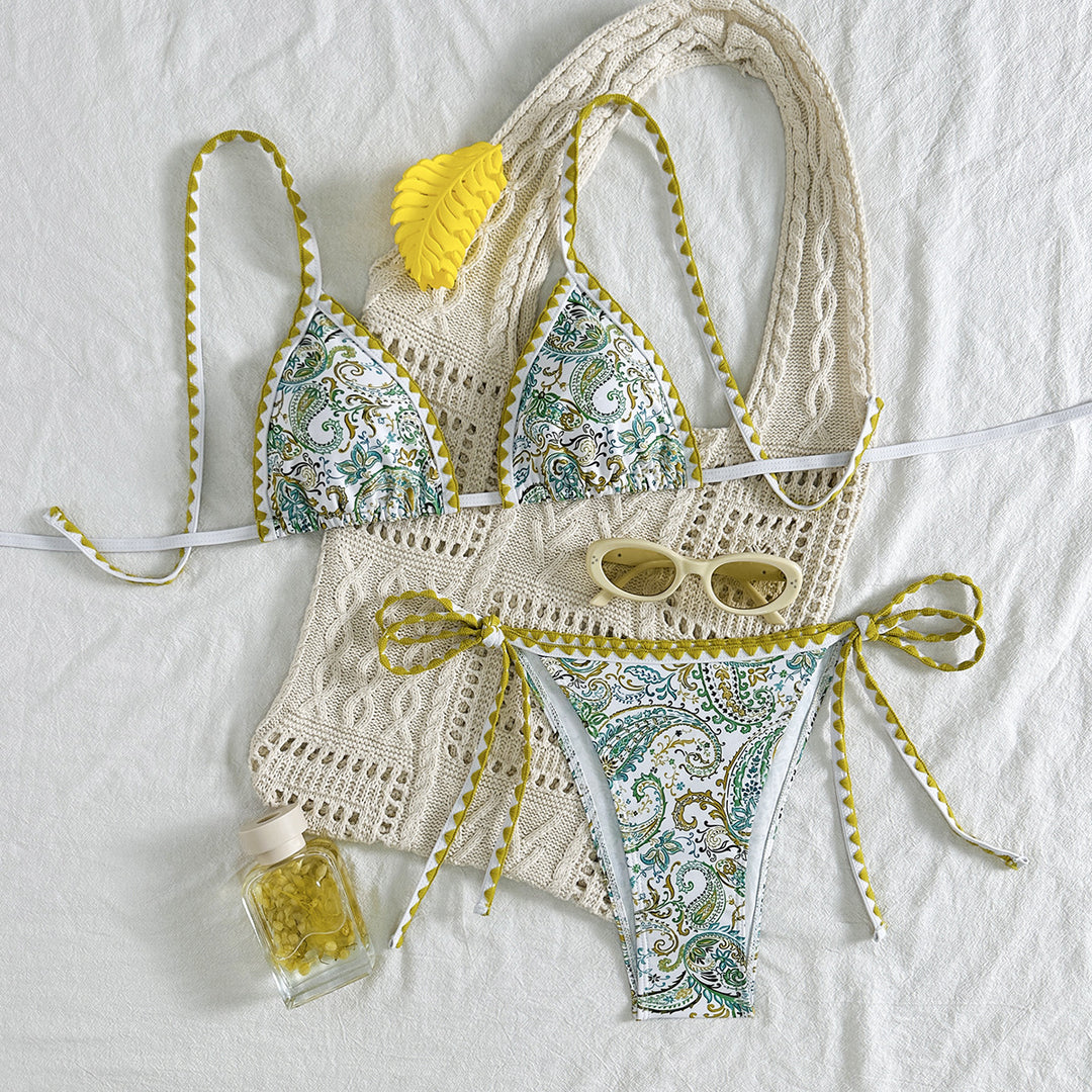 Women's triangle bikini with fashionable paisley pattern and elegant crochet look Mune Fashion
