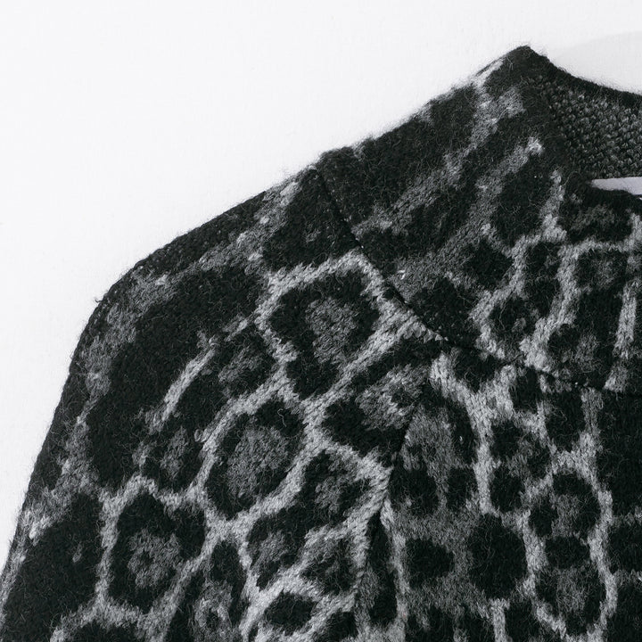 Women Cape-Poncho with Leopard Jacquard and Stand-up Collar Mune Fashion