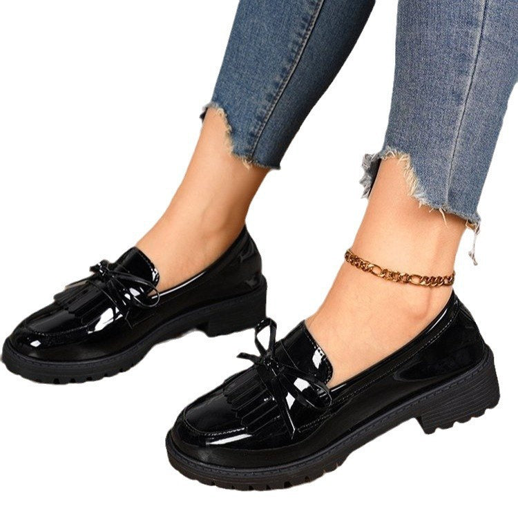 Women nan patent leather tassel loafers with fringed vamp and profiled rubber sole Mune Fashion