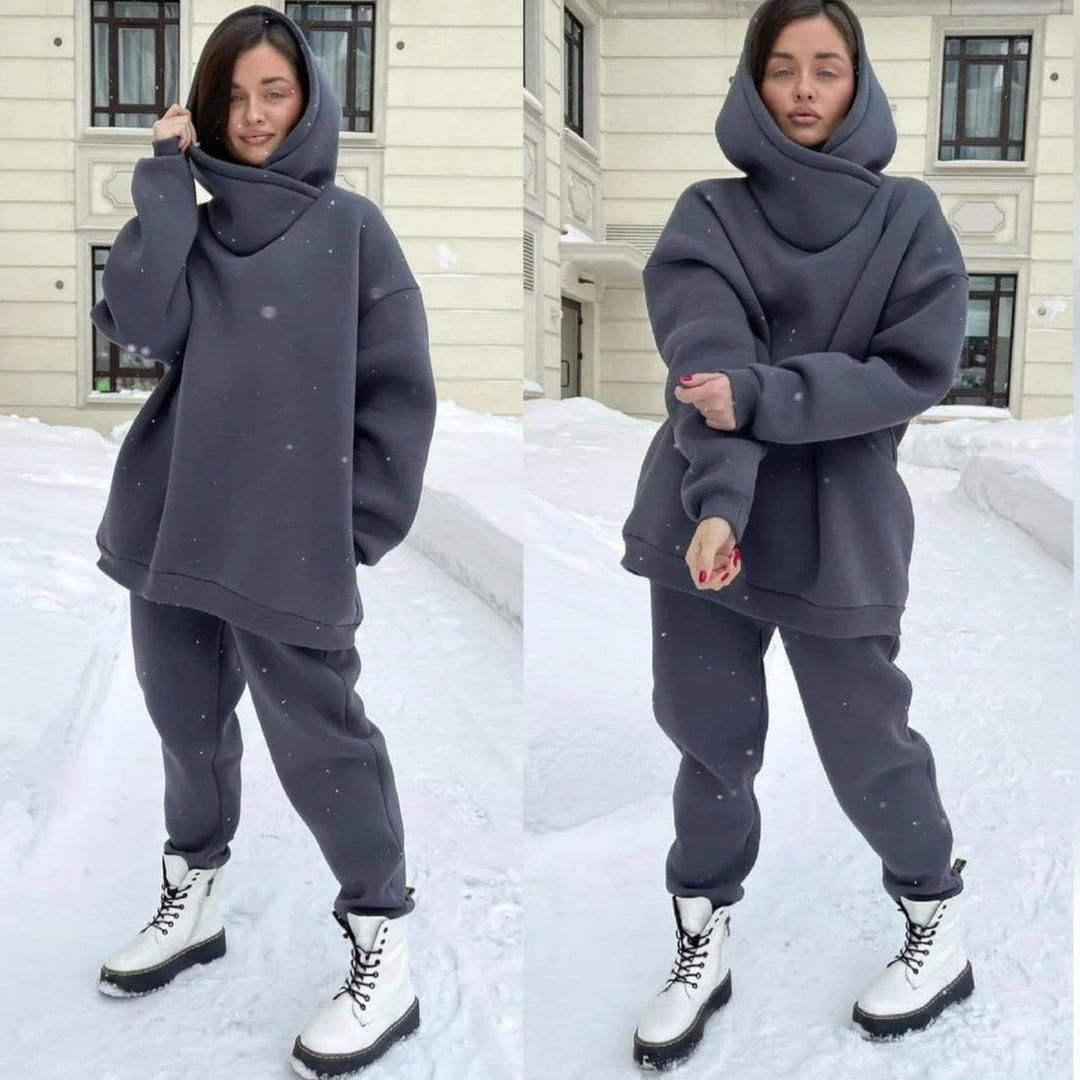 Women's Oversize Hoodie Set with Funnel Neck and Thermally Lined Jogging Pants Mune Fashion
