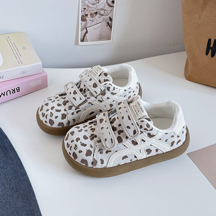 Ladies Fashion Sneakers with Velcro Closure and Animal Design Mune Fashion