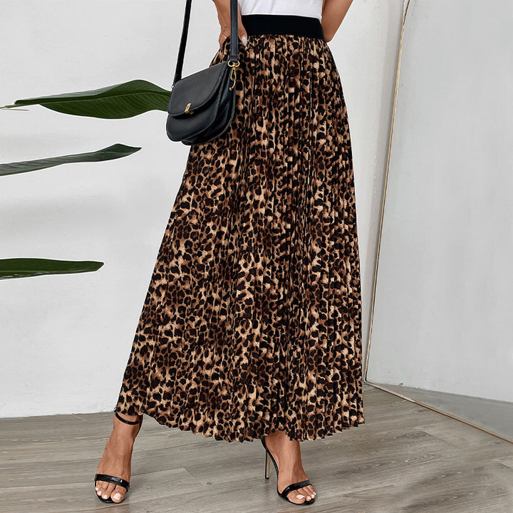 Women's Pleated Maxi Skirt with Leopard Print and Elastic Waistband Mune Fashion