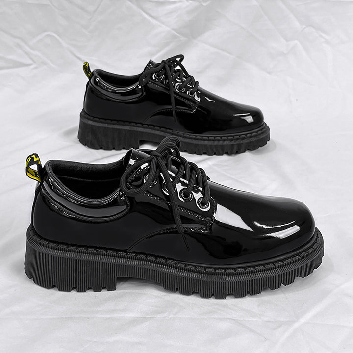 Men's patent leather platform derby with profiled rubber sole and classic lacing Mune Fashion