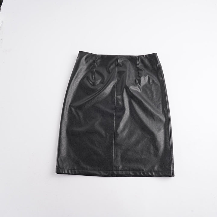 Women's Tailored Pencil Skirt made of Faux Leather with Mid-Length and Decorative Center Seam Mune Fashion