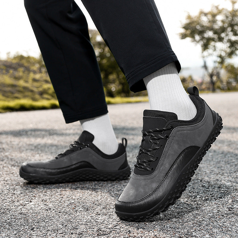 Men's robust urban trekking shoe with rubberized toe cap and grippy multi-terrain outsole Mune Fashion