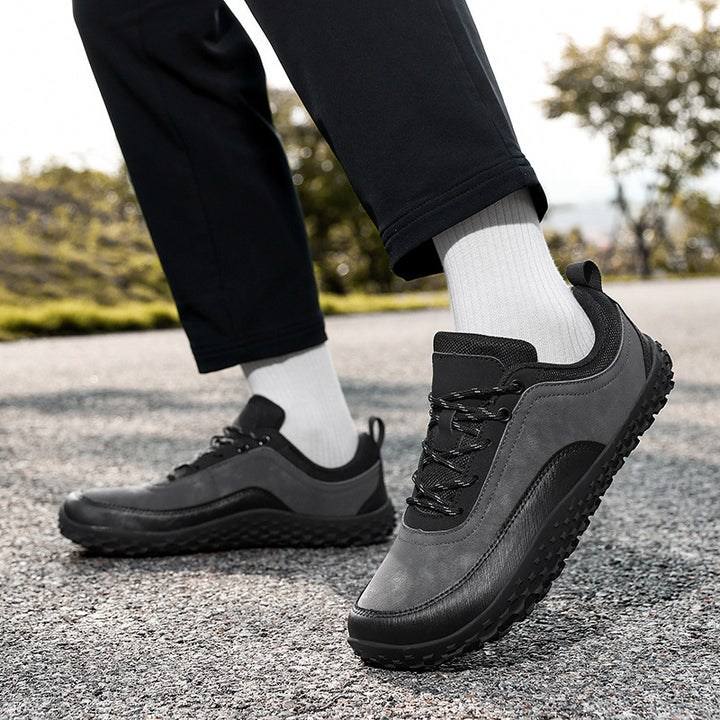 Men's robust urban trekking shoe with rubberized toe cap and grippy multi-terrain outsole Mune Fashion