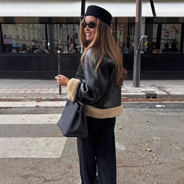 Women's short jacket in aviator style with teddy lining and double-breasted snap front Mune Fashion