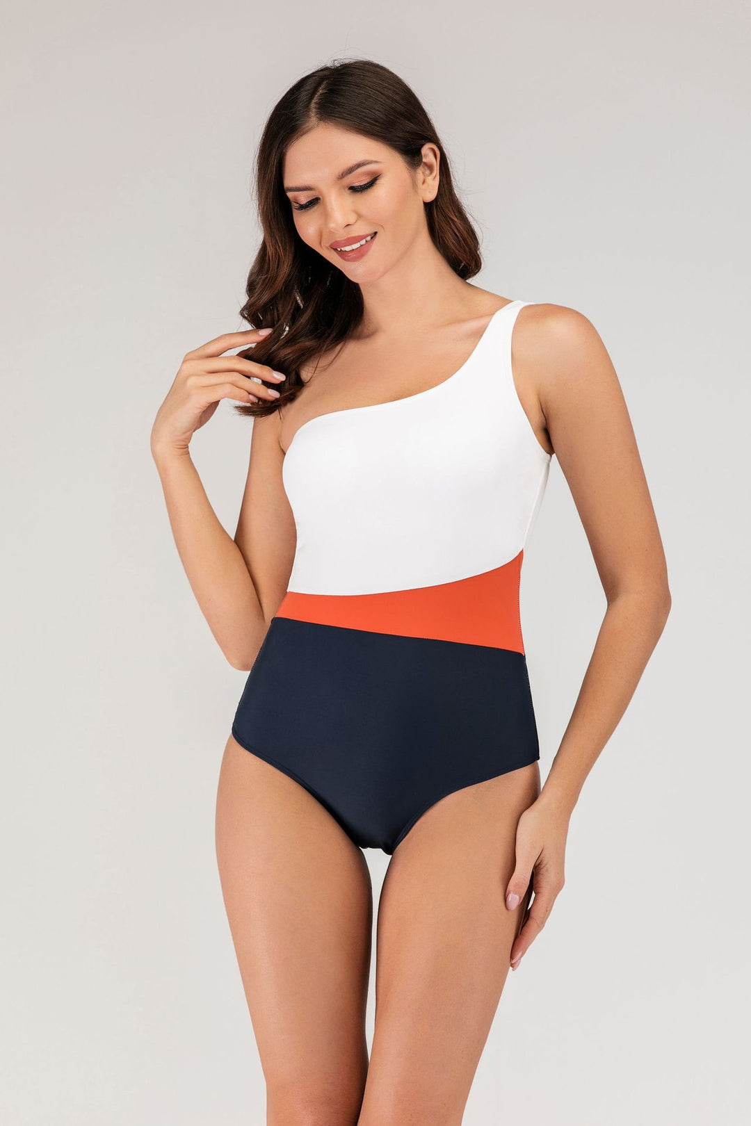 Women's Sporty One-Piece Swimsuit made of high-quality material Mune Fashion
