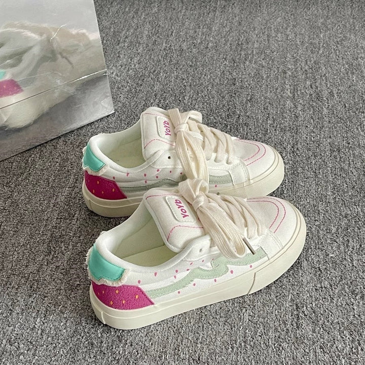 Ladies trendy Sneaker Mune Fashion
