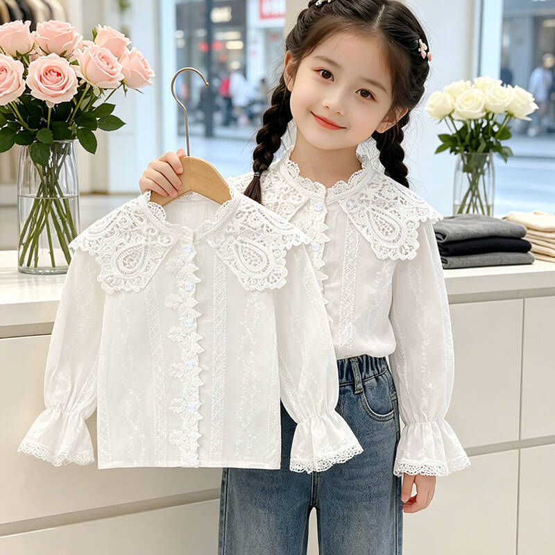 Girls elegant blouse with ruffled collar and lace accents Mune Fashion