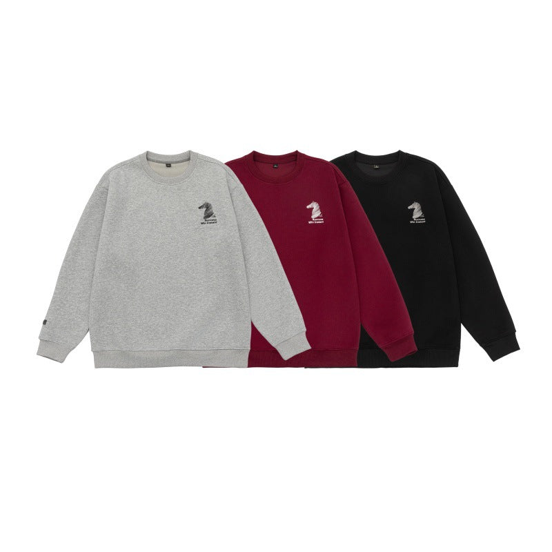 Unisex Oversize Sweatshirt with embroidered chess knight logo and ribbed cuffs Mune Fashion