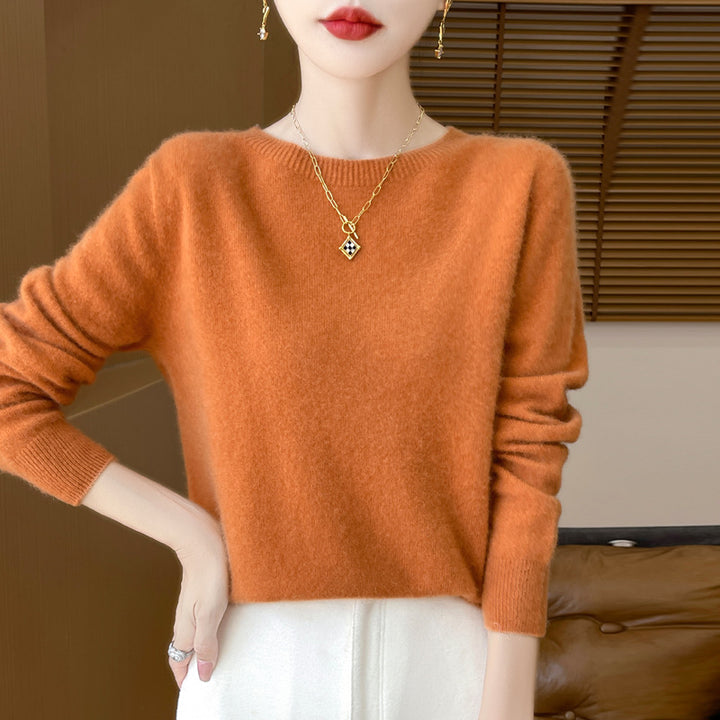 Ladies Loose Fine Knit Pullover with Round Neckline and Fluffy Angora Look Mune Fashion