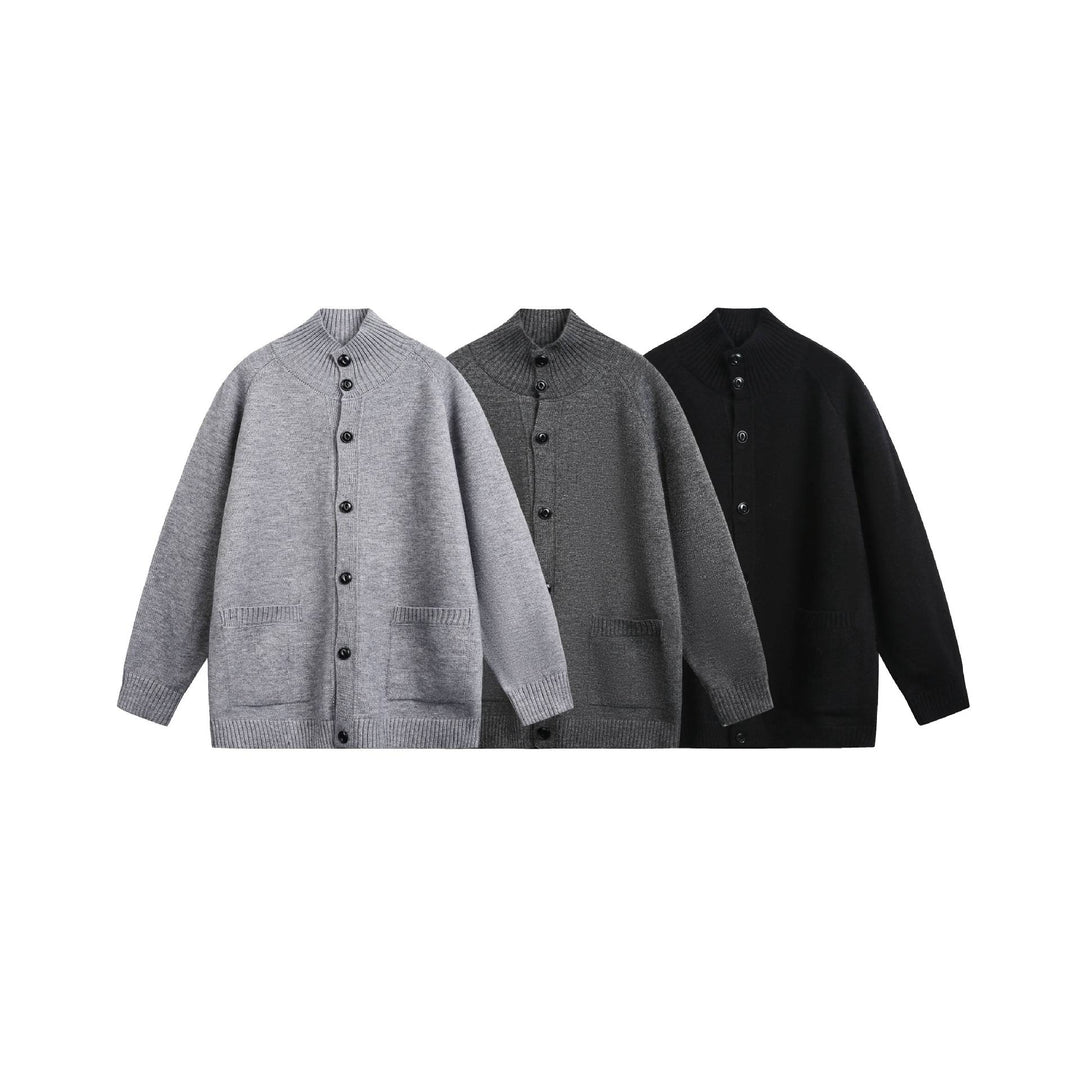 Unisex cardigan jacket with high ribbed collar, continuous button placket and side pockets Mune Fashion