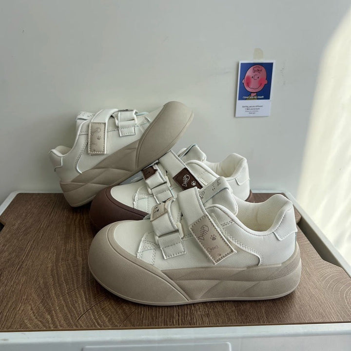 Women's Platform Sneaker with practical Velcro closures and comfortable cushioning Mune Fashion