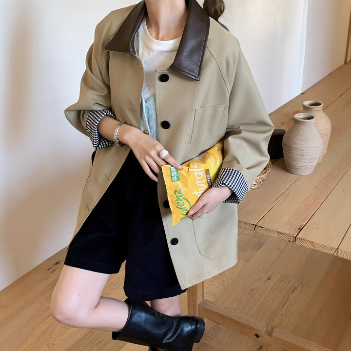 Women Lightweight Oversized Transition Jacket with Contrast Collar and Checkered Sleeve Hem Mune Fashion