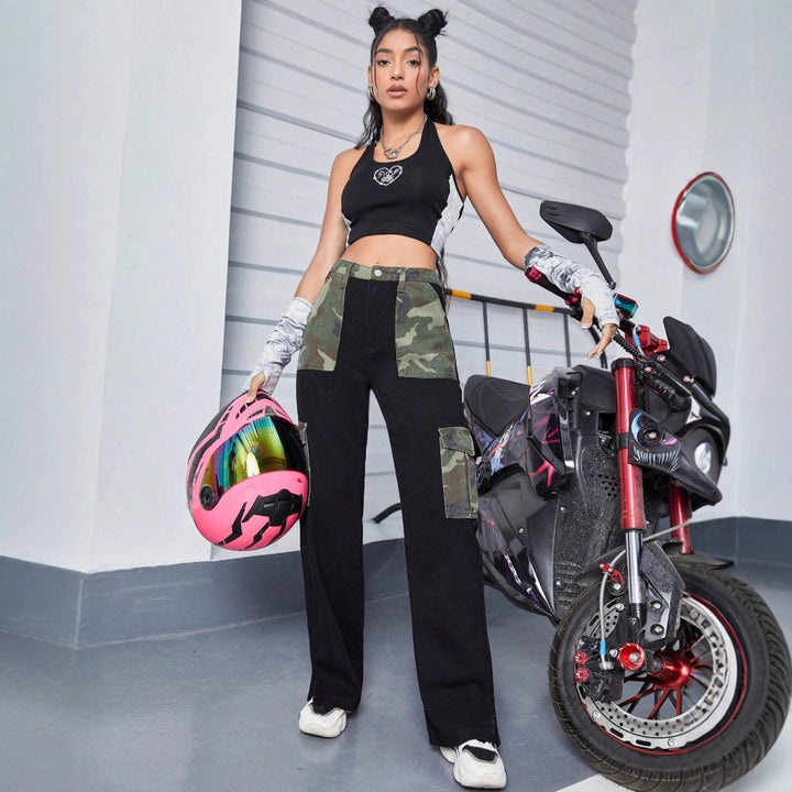 Ladies High-Waist Cargo Jeans with Camouflage Inserts and Wide Leg Mune Fashion