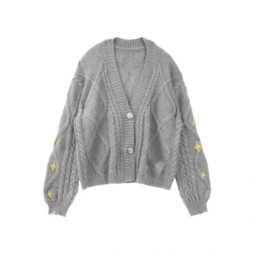 Women's oversized knitted cardigan with cable pattern and star applications V-neck button placket Mune Fashion