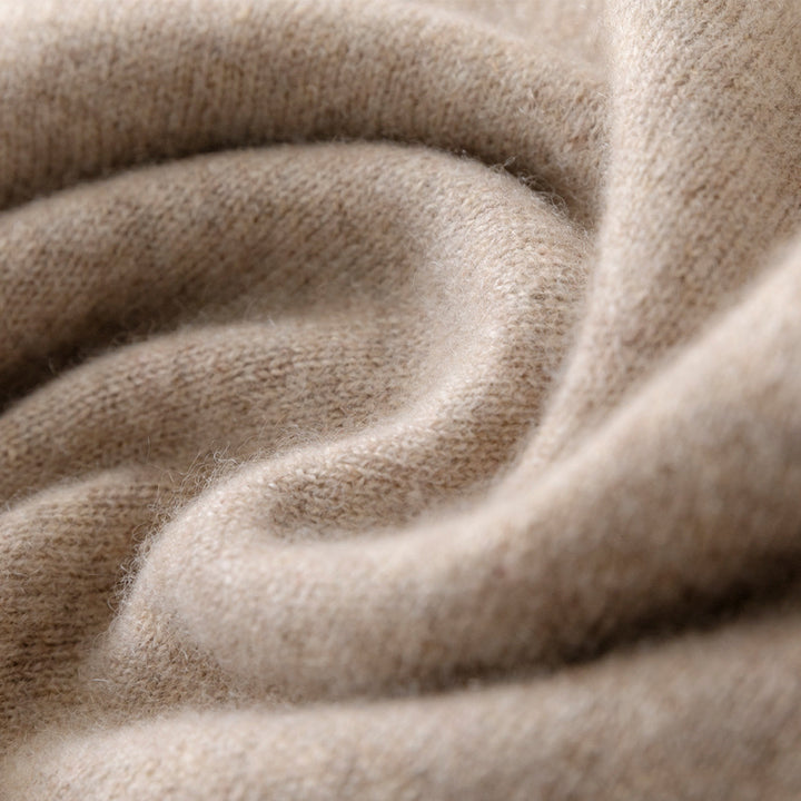 Women's fine knit round neck pullover made of cashmere mix with a slightly oversized fit Mune Fashion