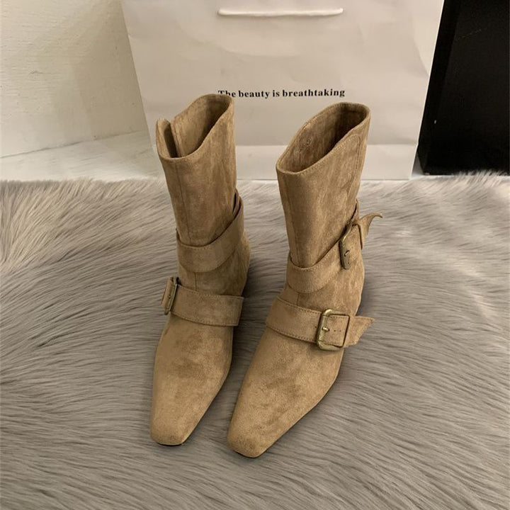 Damen Biker-inspirierte Mid-Boots aus Velourslederoptik mit spitzer Kappe und verstellbaren Gürtelschnallen Mune Fashion