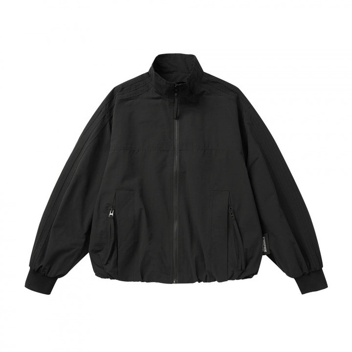 Unisex Lightweight Boxy Outdoor Jacket in Track Style with High Stand-Up Collar, Zipper Pockets and Elastic Hem Mune Fashion