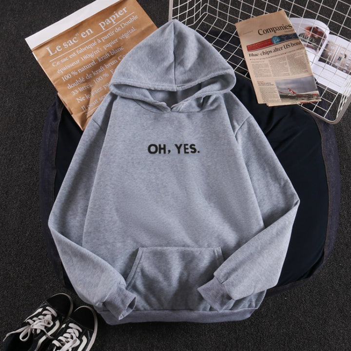 Women's hoodie with soft inner lining, kangaroo pocket, and subtle front print Mune Fashion