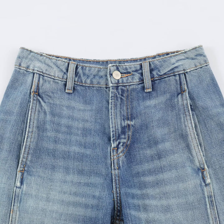 Ladies Wide Cargo Jeans with High Waist, Flap Pockets and Decorative Seams