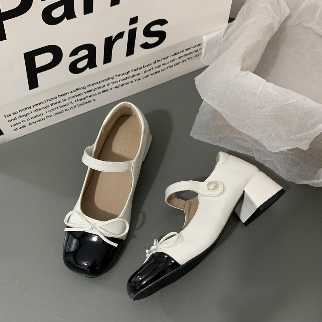 Women's Mary-Jane ballet flats with contrast patent cap and pearl strap Mune Fashion