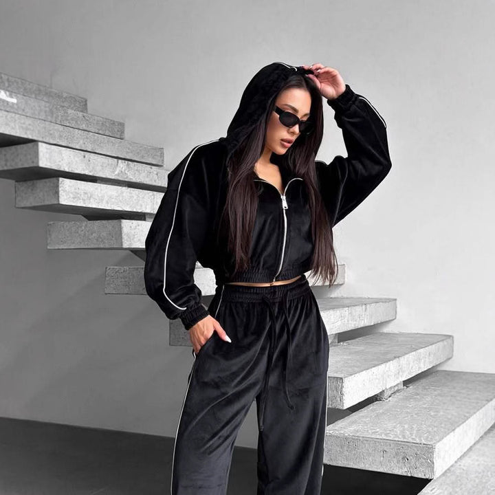 Women Velvet Lounge Set with Cropped Zip Hoodie and Wide High-Waist Jogger Mune Fashion