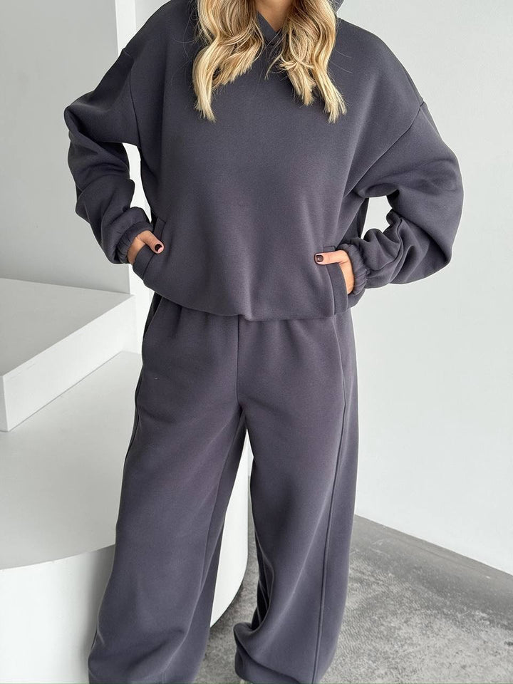 Women's Oversize Loungewear Set made of heavy sweat with hoodie and wide high-cut jogger Mune Fashion