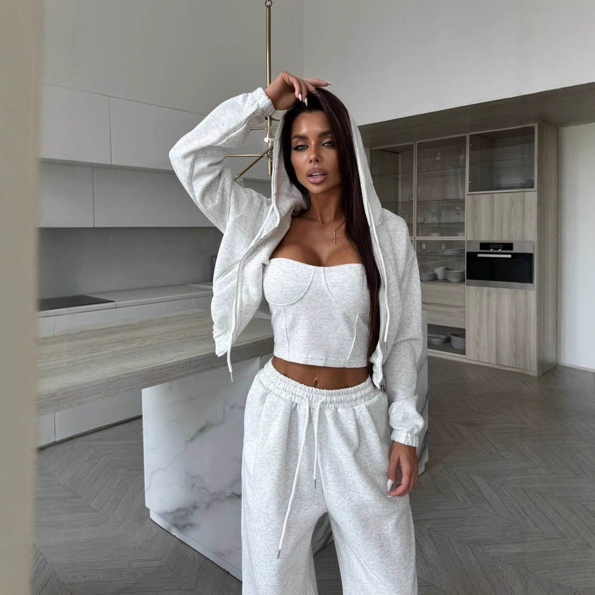 Women Casual Hoodie Set with Fitted Top and Loose Jogging Pants Mune