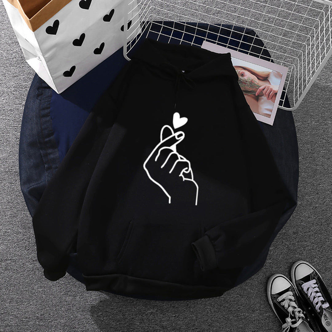 Women’s hoodie with finger heart print, oversized cut and kangaroo pocket Mune Fashion