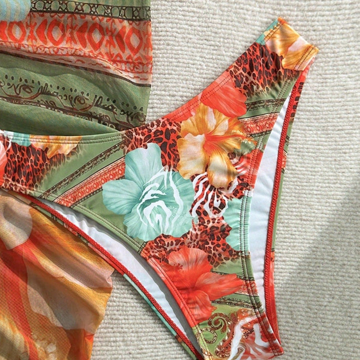 Women Floral Bikini Set with combination of top and wrap cloth Mune Fashion