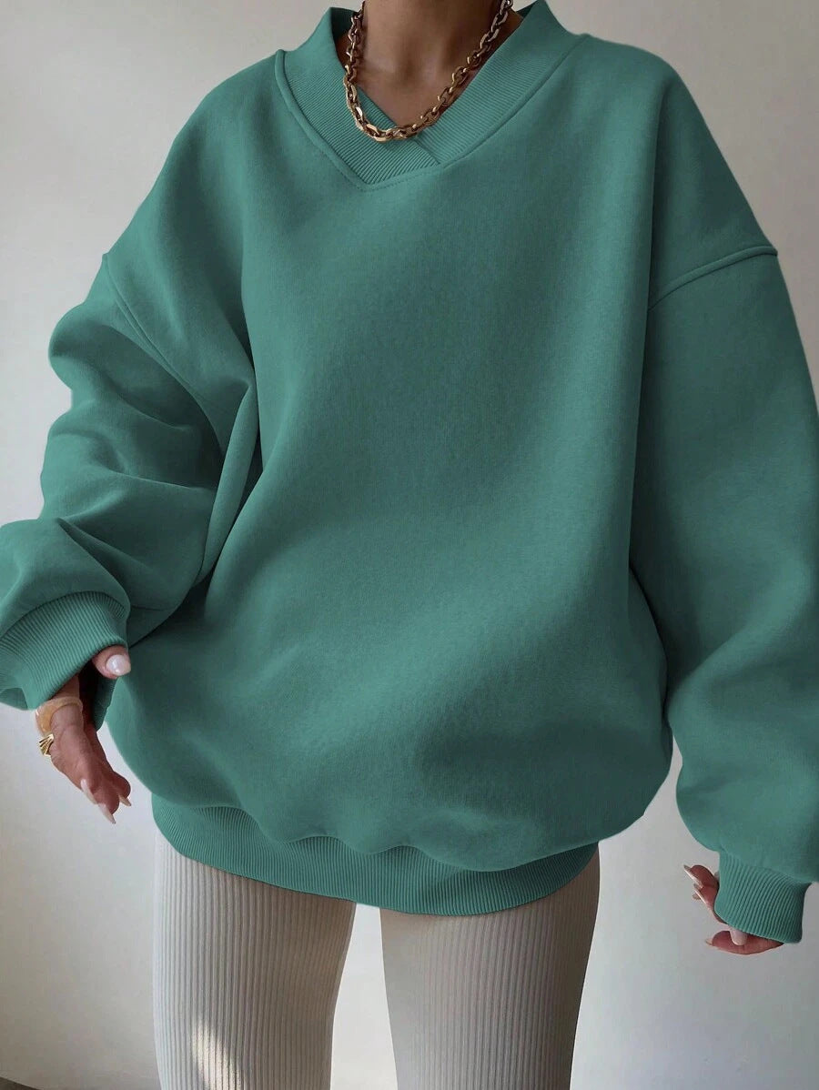Women's Oversized V-Neck Sweatshirt with Reinforced Ribbed Collar and Extra Wide Cut Mune Fashion